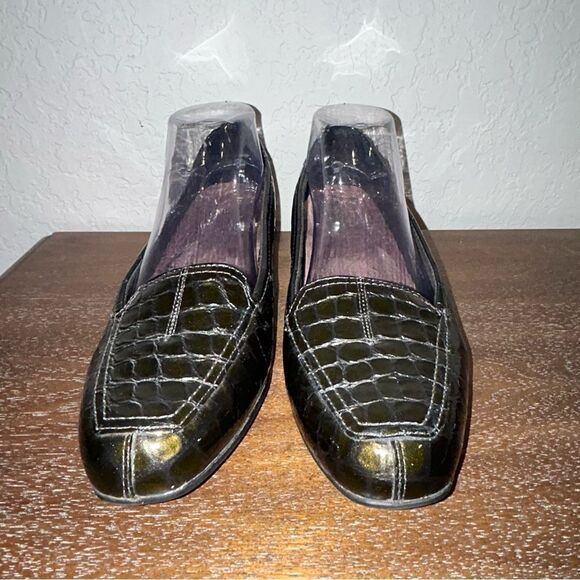 Clarks Everyday Active Air Croc Embossed Slip On Loafer Shoes - Picture 4 of 10